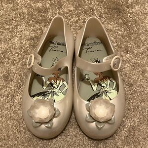 Mini Melissa Cream Dress Shoes with Floral Accent